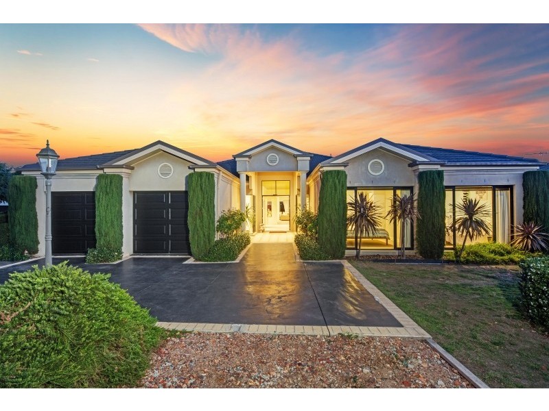 32 Jacksons Creek Way, Gisborne VIC 3437