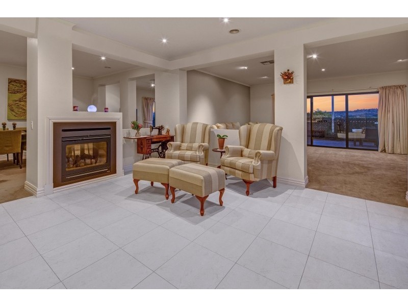 32 Jacksons Creek Way, Gisborne VIC 3437