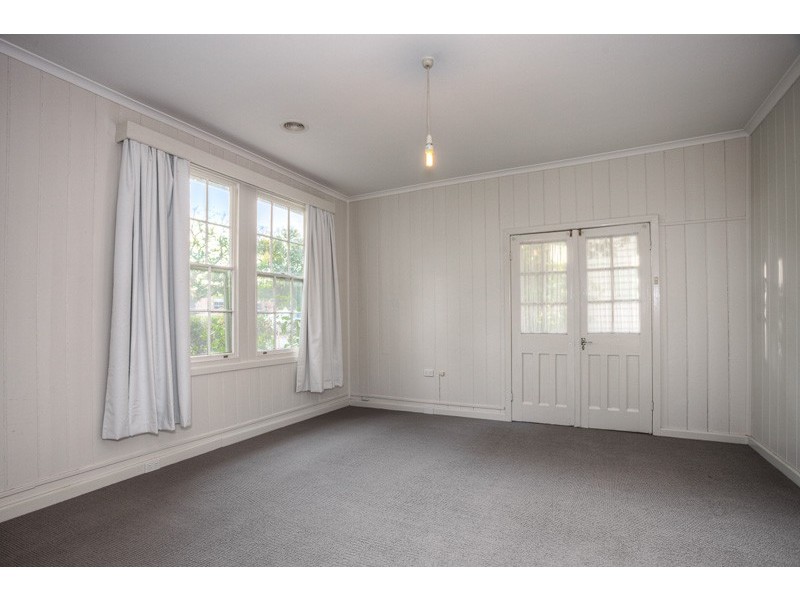 152 Main Street, Romsey VIC 3434