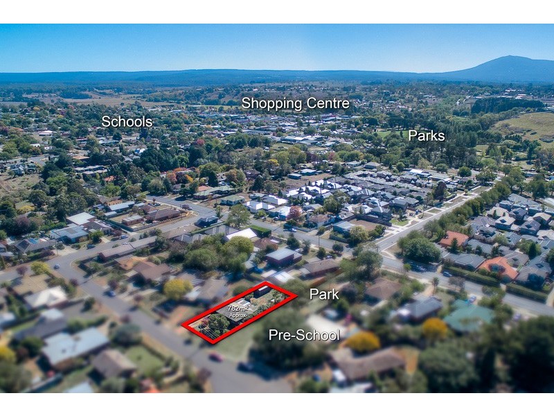 11 Grant Avenue, Gisborne VIC 3437