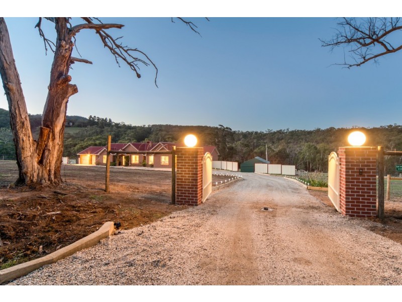 320 Gap Road, Riddells Creek VIC 3431