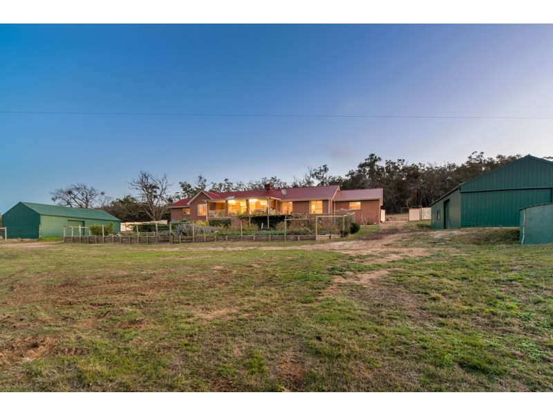 320 Gap Road, Riddells Creek VIC 3431