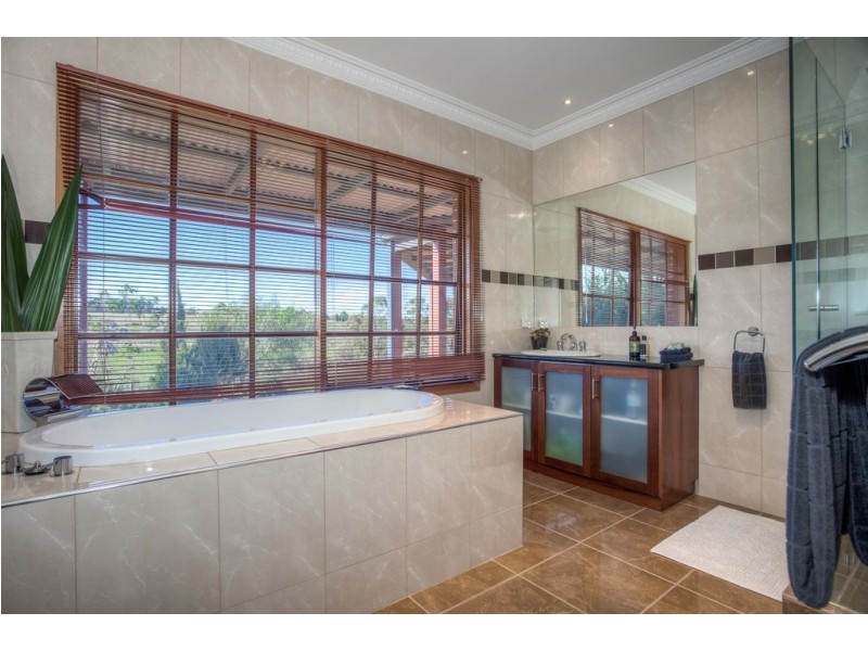 189 Blackhill Road, Gisborne South VIC 3437