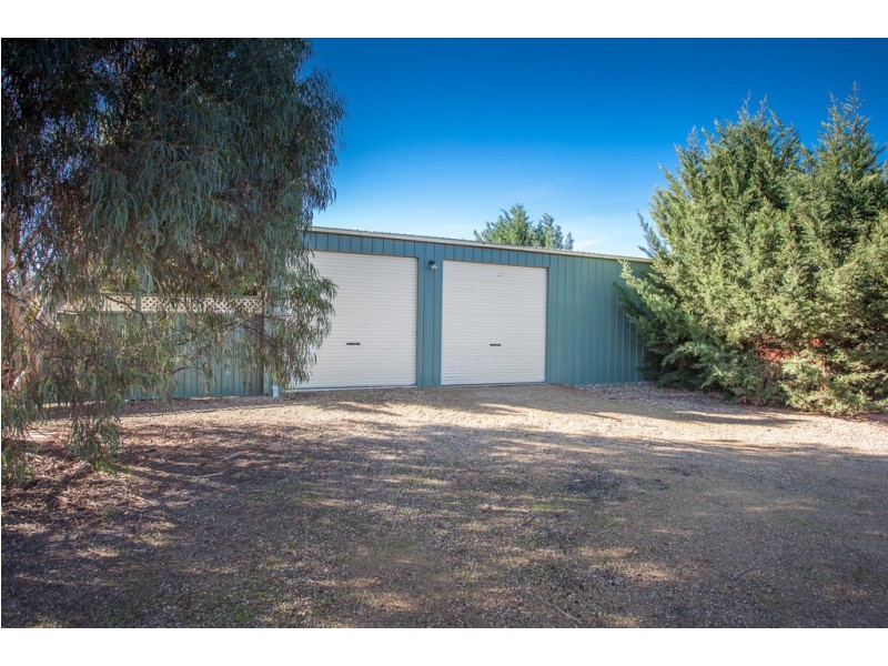 189 Blackhill Road, Gisborne South VIC 3437