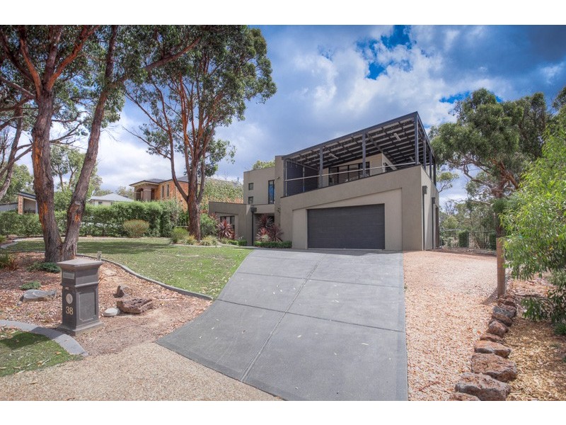 38 Dalton Street, Gisborne VIC 3437