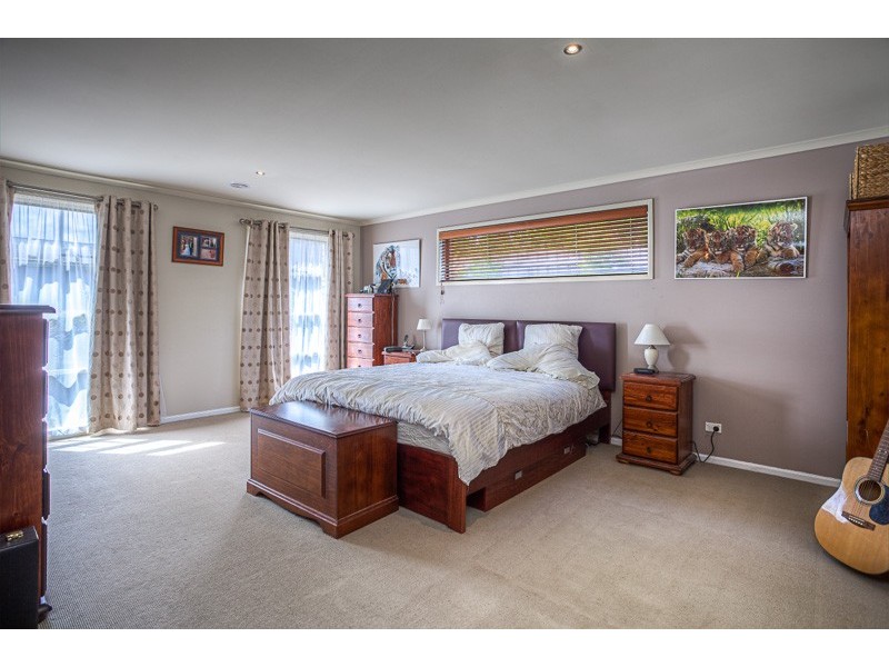 4 Coleman Court, New Gisborne VIC 3438