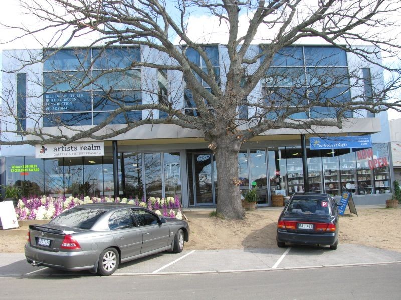 2/18 Prince Street, Gisborne VIC 3437