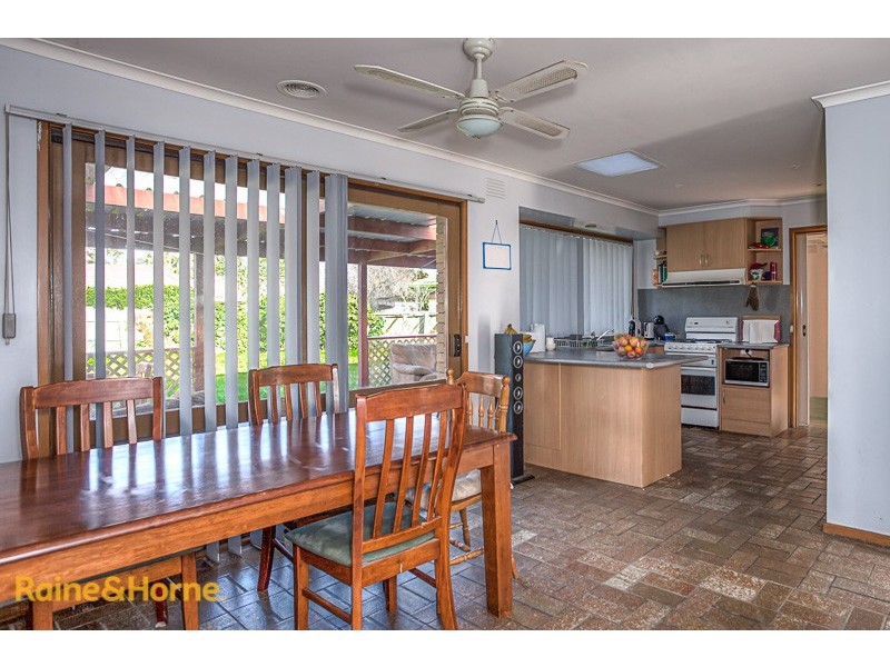 9 Gullane Drive, Sunbury VIC 3429