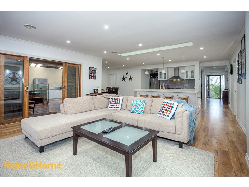 13 Possum Tail Run, Sunbury VIC 3429