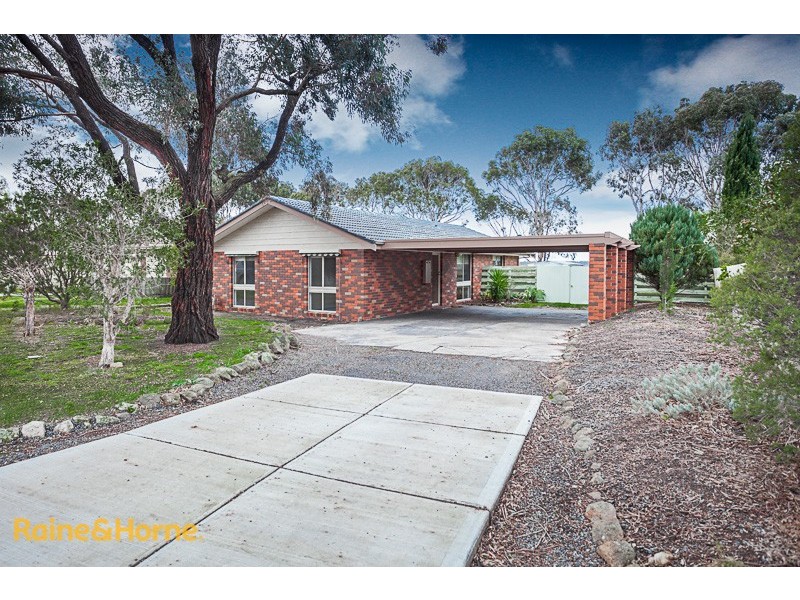 4 Portmarnock Court, Sunbury VIC 3429