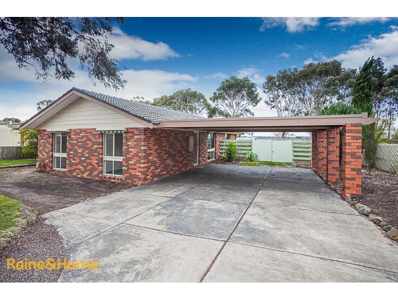4 Portmarnock Court, Sunbury VIC 3429
