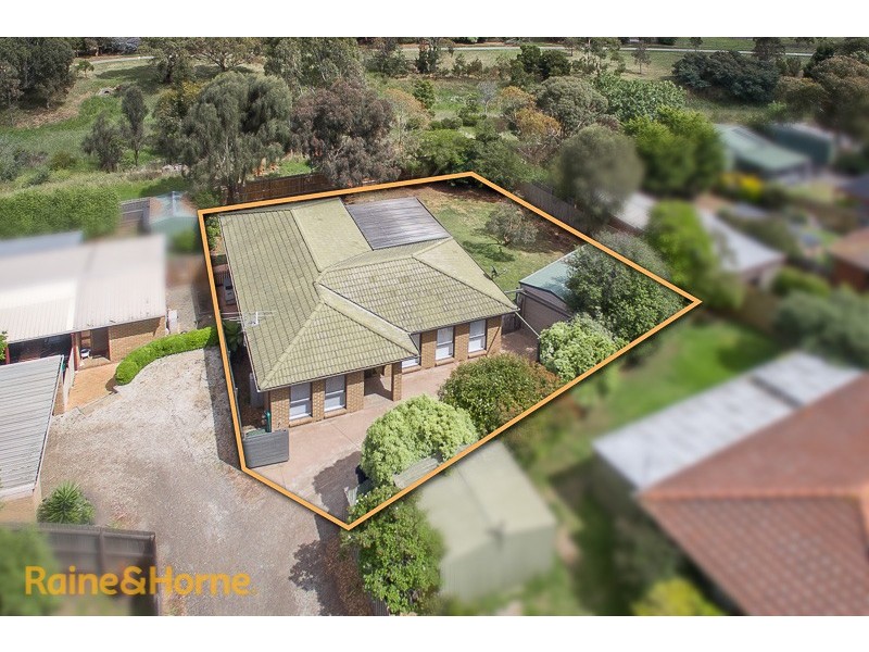 240 Elizabeth Drive, Sunbury VIC 3429