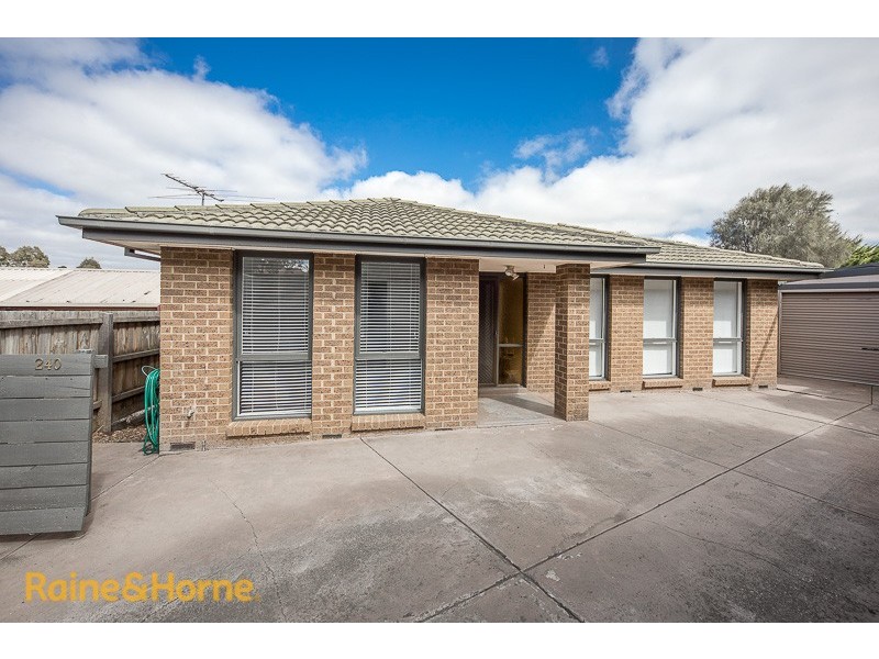 240 Elizabeth Drive, Sunbury VIC 3429