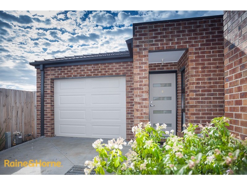 8/8 Pads Way, Sunbury VIC 3429