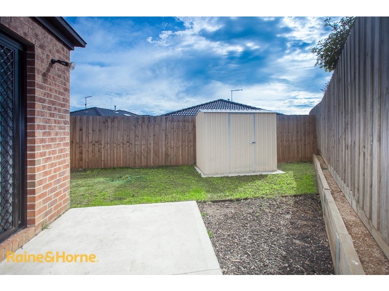 8/8 Pads Way, Sunbury VIC 3429