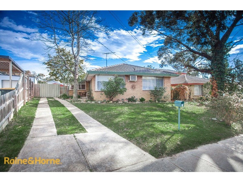 5 Hood Crescent, Sunbury VIC 3429