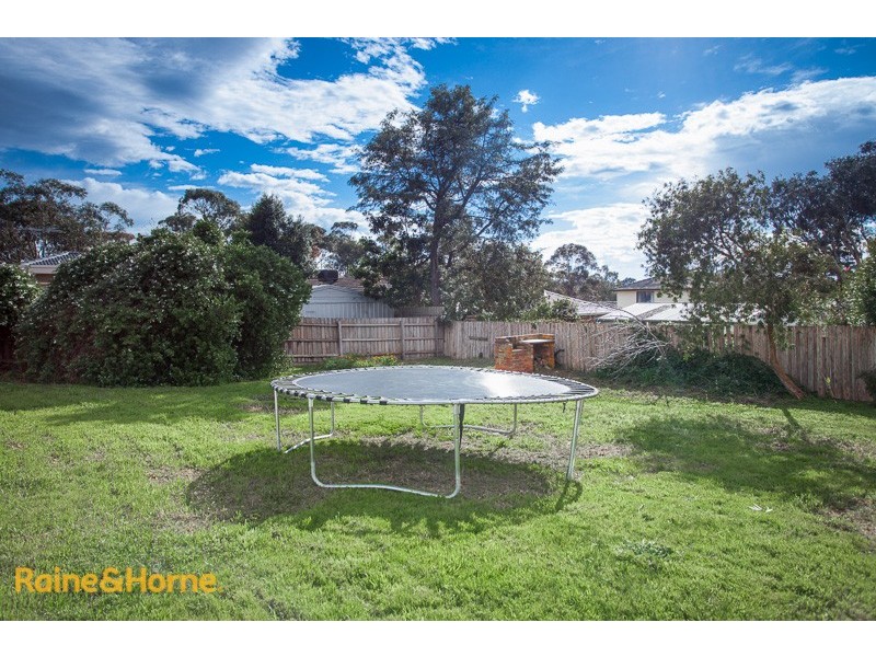 5 Hood Crescent, Sunbury VIC 3429
