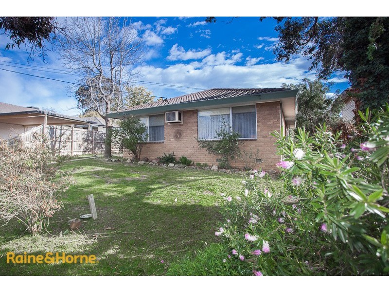 5 Hood Crescent, Sunbury VIC 3429
