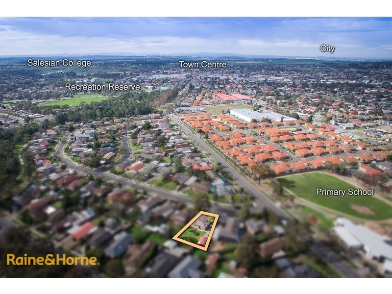 5 Hood Crescent, Sunbury VIC 3429