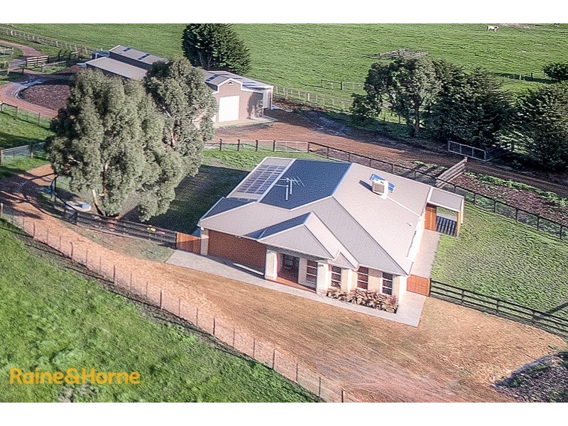 261 MT ELIZA RD, Riddells Creek VIC 3431