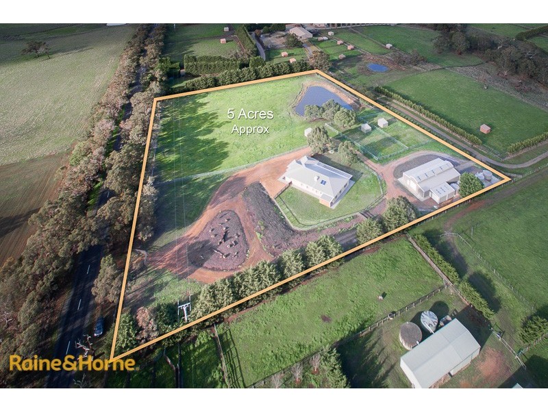 261 MT ELIZA RD, Riddells Creek VIC 3431