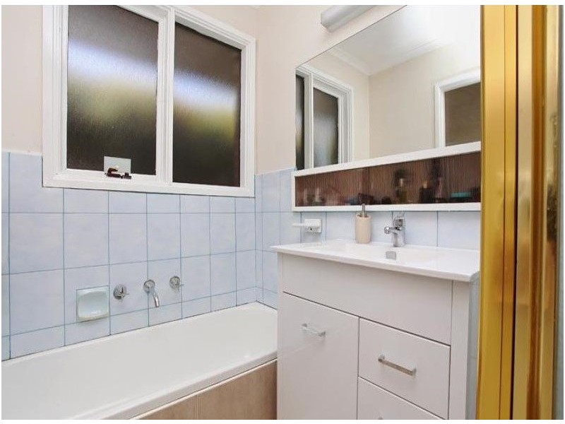 44 Heysen Drive, Sunbury VIC 3429