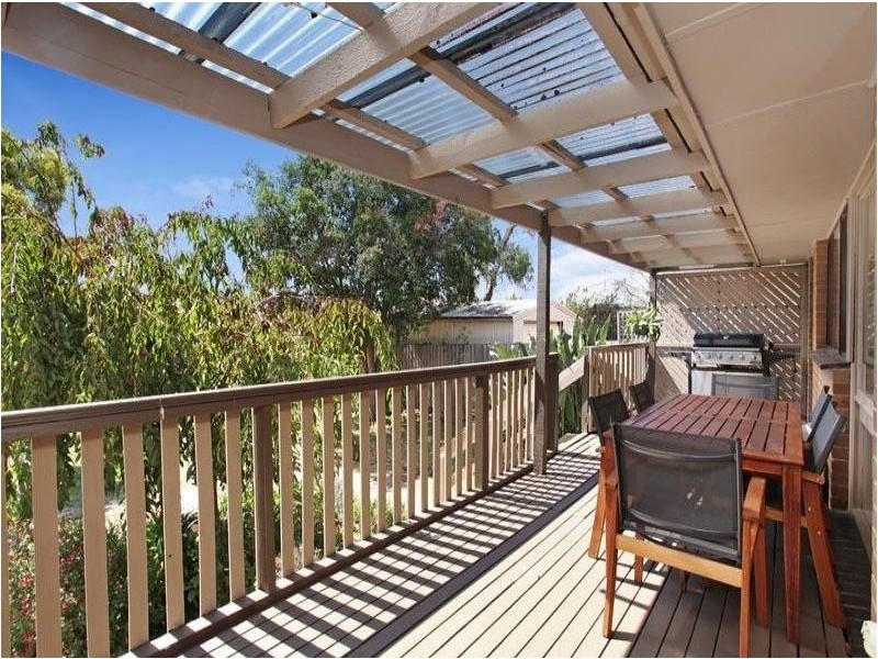 44 Heysen Drive, Sunbury VIC 3429