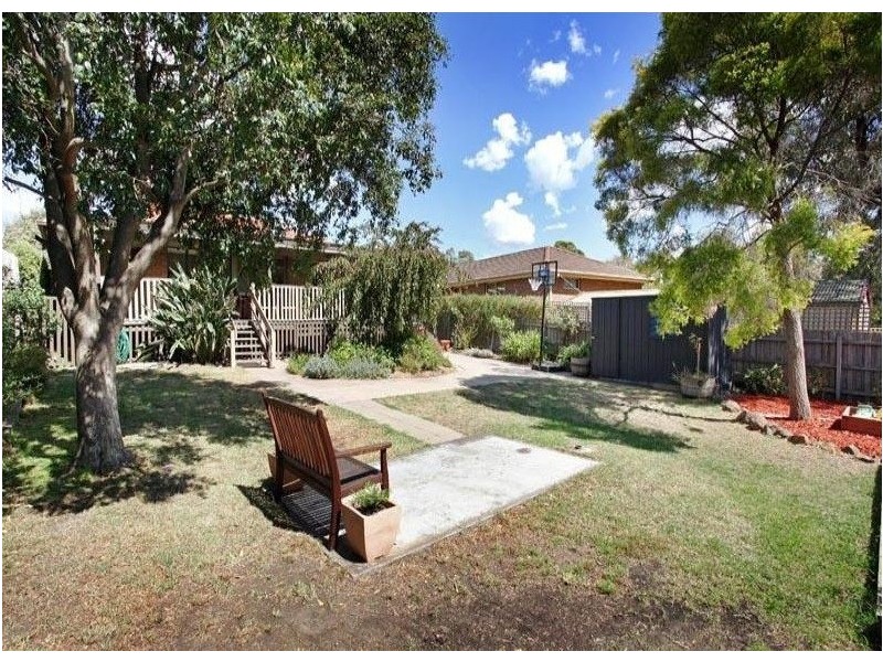 44 Heysen Drive, Sunbury VIC 3429