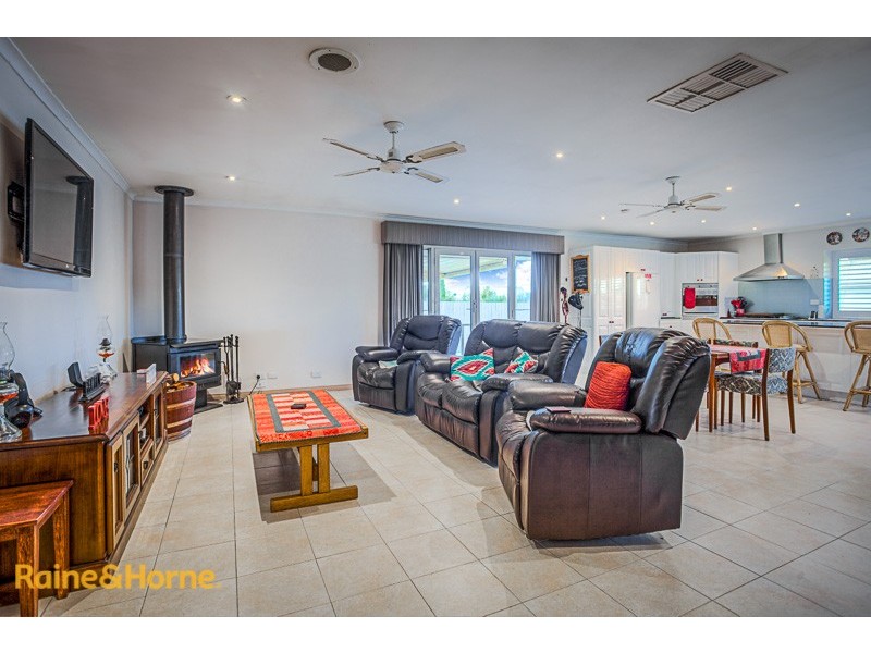 49 Racecourse Road, Riddells Creek VIC 3431