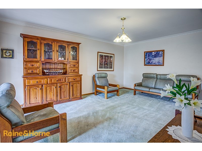 102 Yellowgum Boulevard, Sunbury VIC 3429