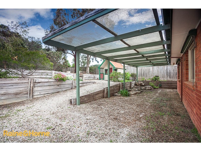 102 Yellowgum Boulevard, Sunbury VIC 3429