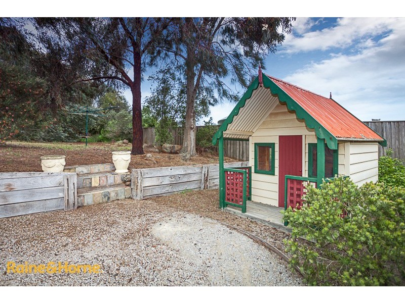 102 Yellowgum Boulevard, Sunbury VIC 3429