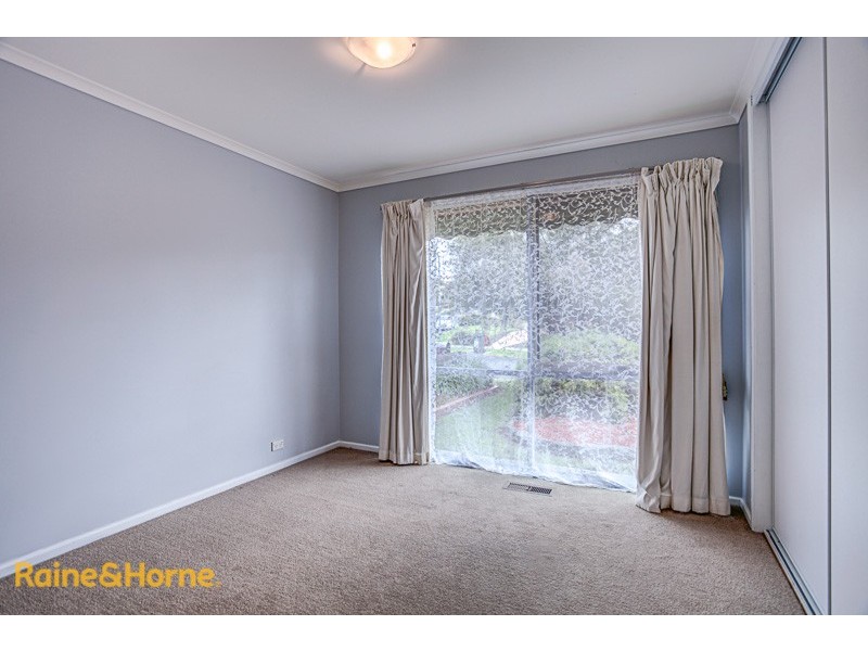 5 Lawrence Avenue, Sunbury VIC 3429