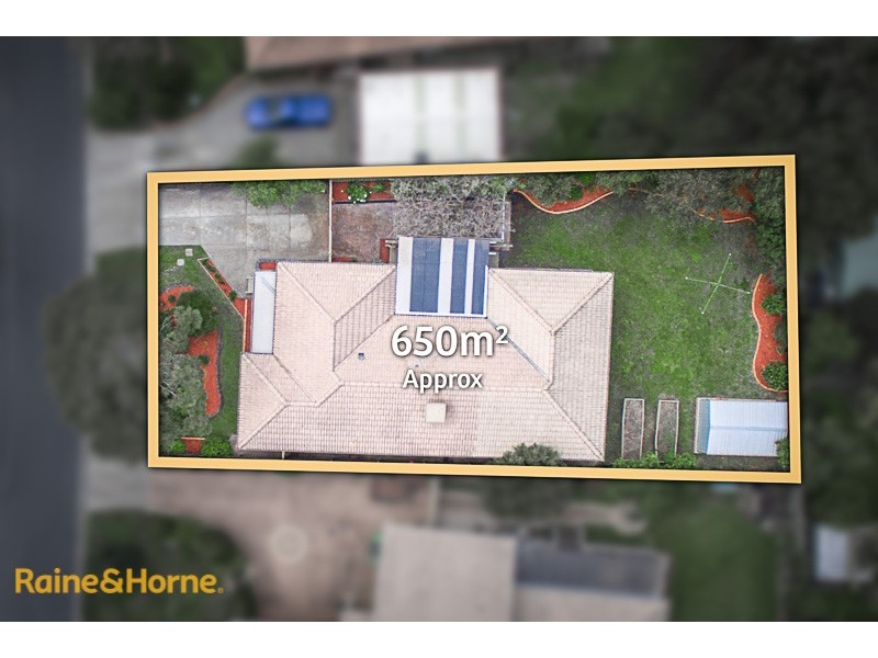 5 Lawrence Avenue, Sunbury VIC 3429