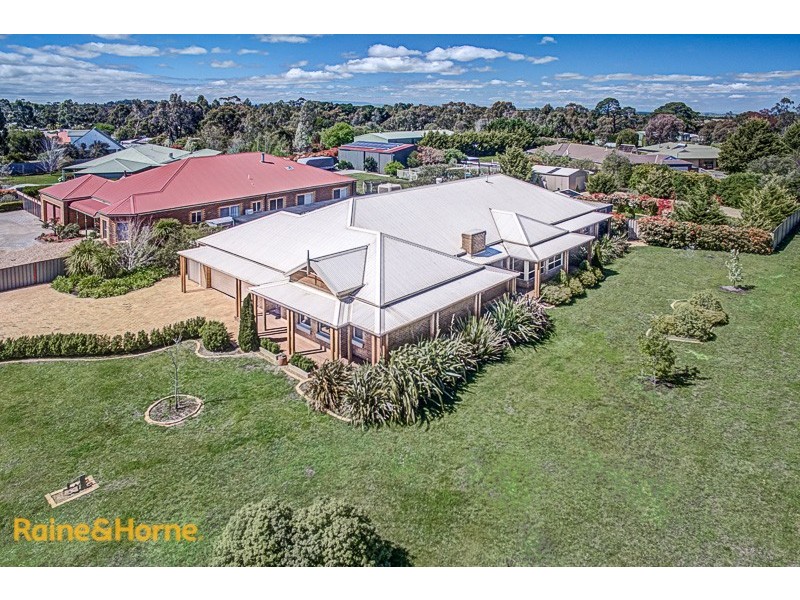 18 Whittakers Lane, Riddells Creek VIC 3431