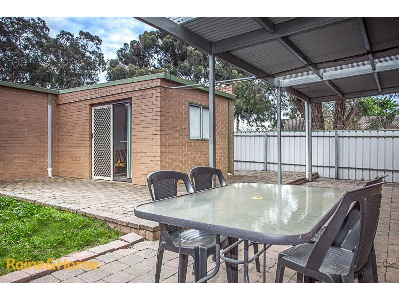 61 Higgins Avenue, Sunbury VIC 3429