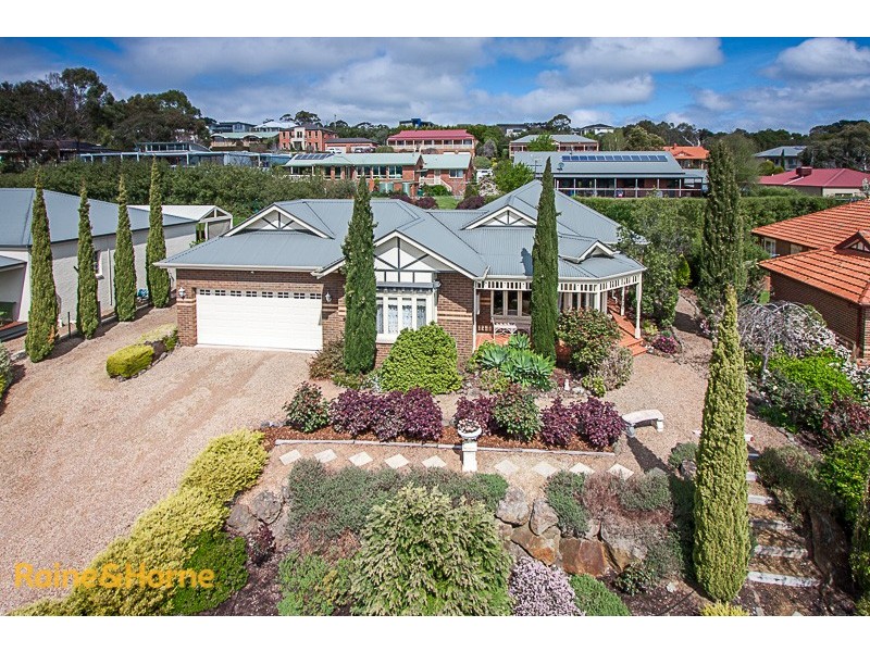 6 Kurung Court West, Gisborne VIC 3437