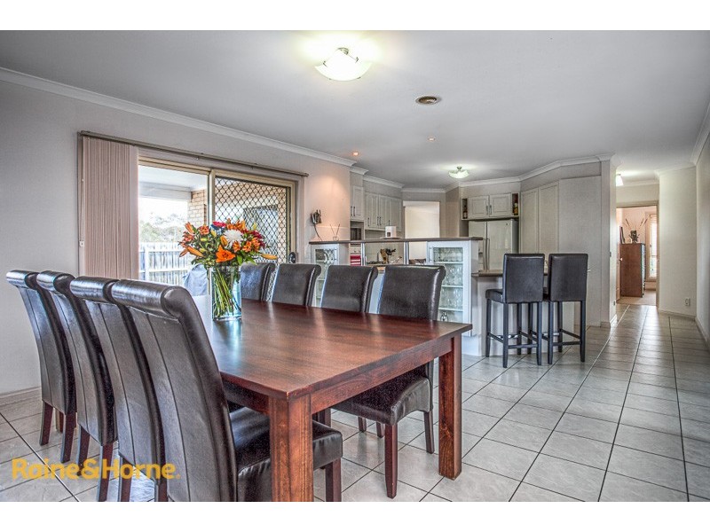 46 The Skyline, Sunbury VIC 3429
