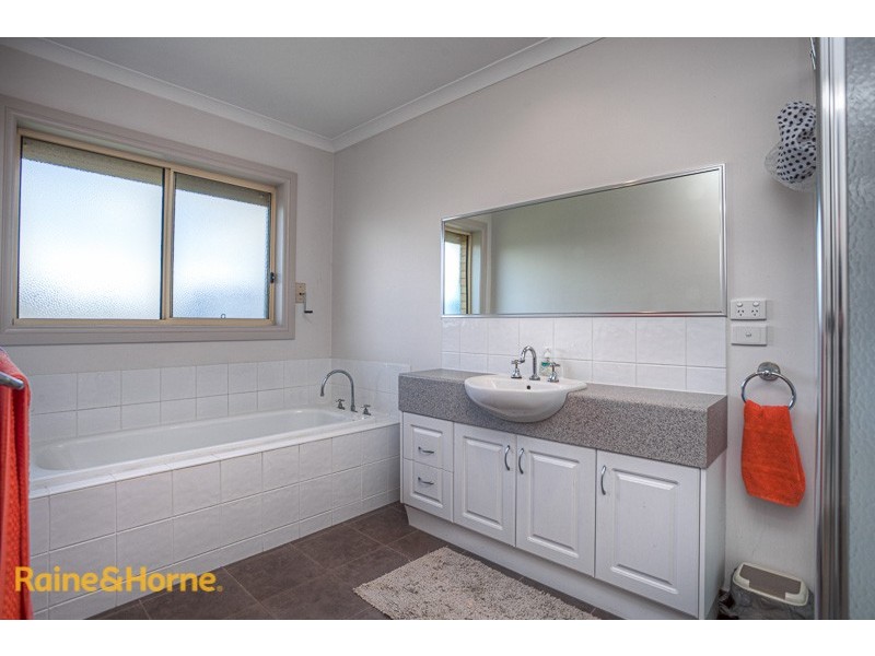 46 The Skyline, Sunbury VIC 3429