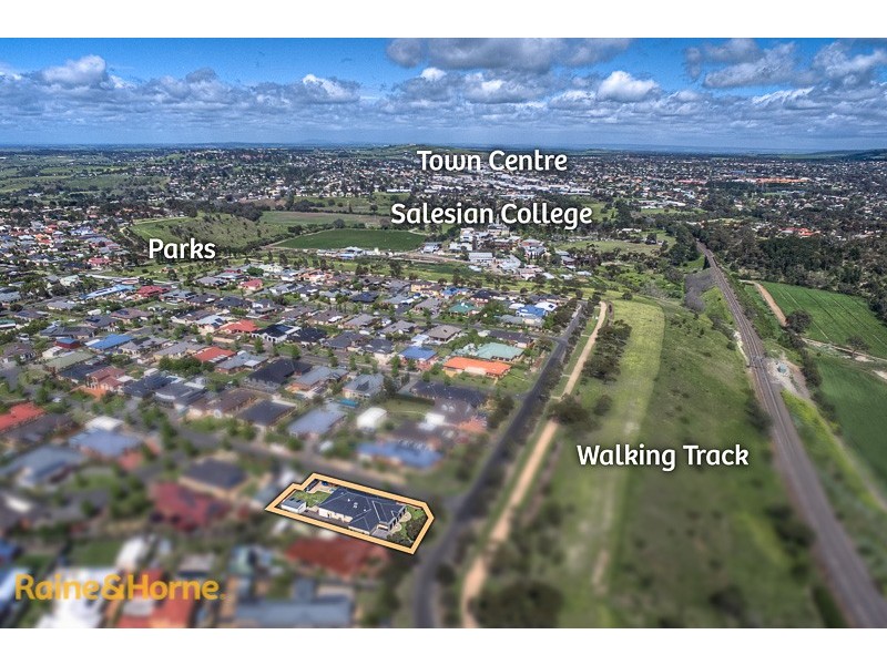 46 The Skyline, Sunbury VIC 3429