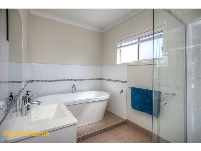 23 Liquidamber Way, Sunbury VIC 3429