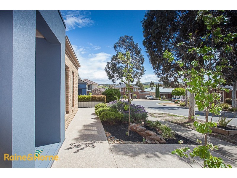 23 Liquidamber Way, Sunbury VIC 3429