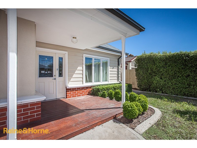 19 Hoya Place, Sunbury VIC 3429