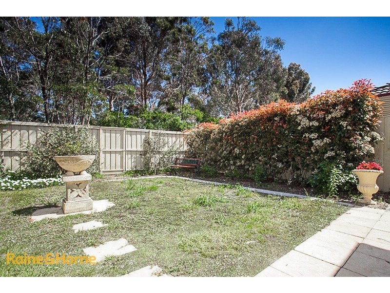 19 Hoya Place, Sunbury VIC 3429