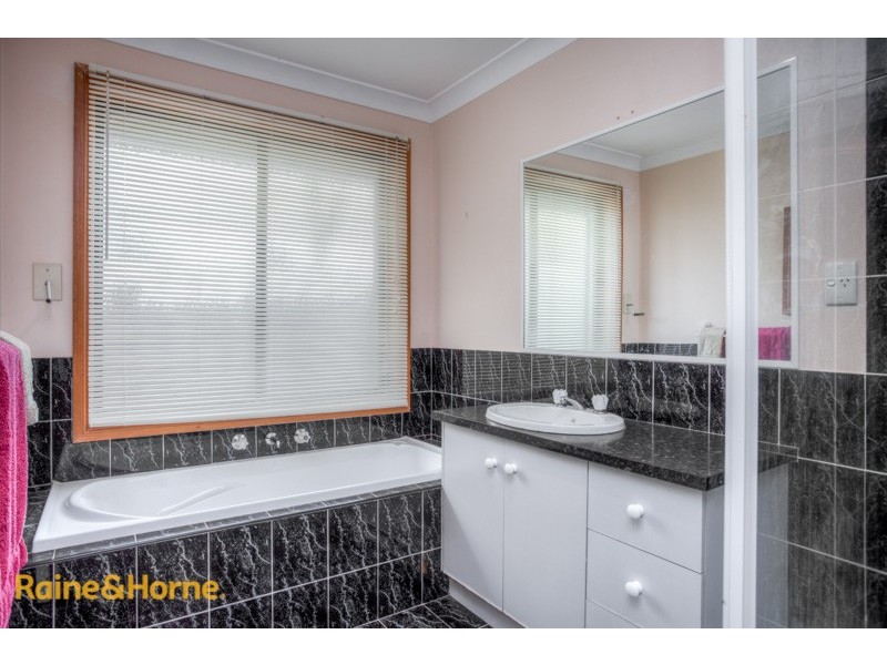 18-20 Glitter Road, Diggers Rest VIC 3427