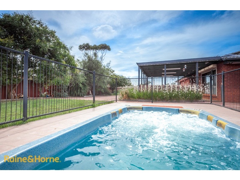 18-20 Glitter Road, Diggers Rest VIC 3427