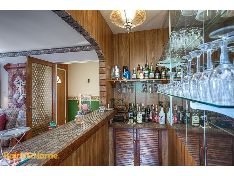 7 Melba Avenue, Sunbury VIC 3429