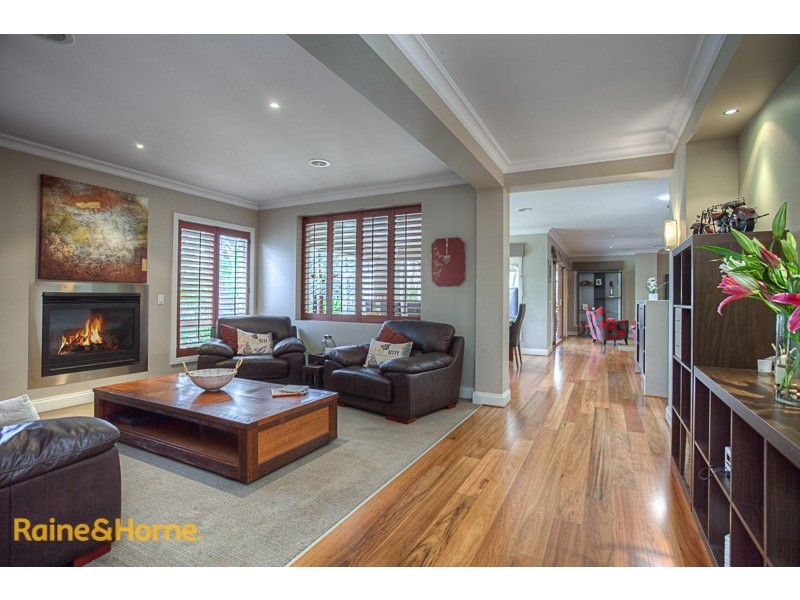 61 Fullwood Drive, Sunbury VIC 3429