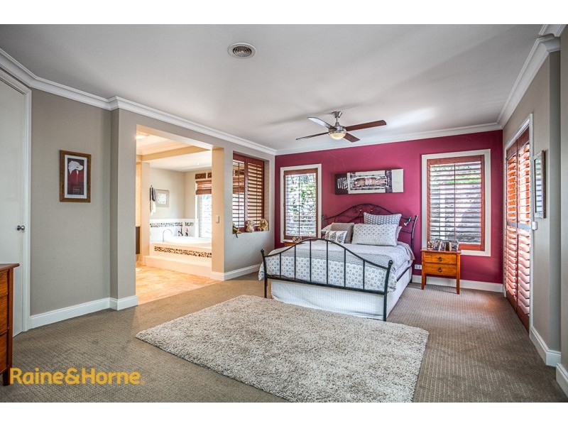 61 Fullwood Drive, Sunbury VIC 3429