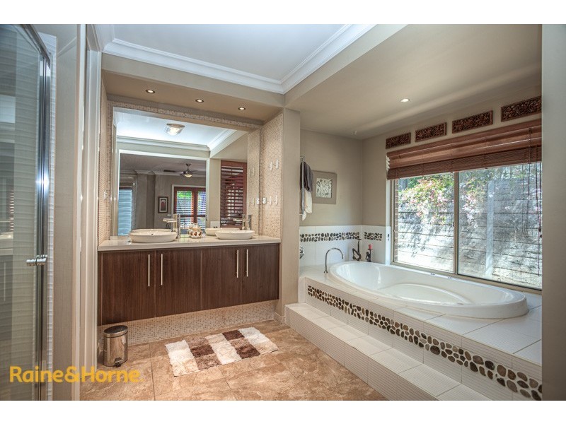 61 Fullwood Drive, Sunbury VIC 3429